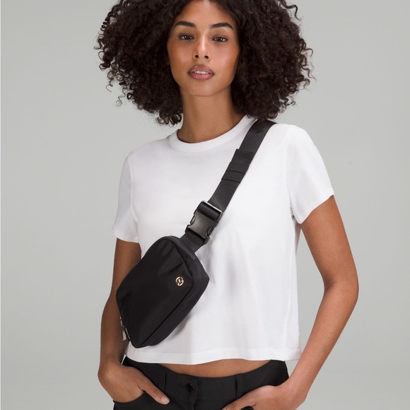 Lululemon black belt bag with gold hardware - Picture 2 of 5